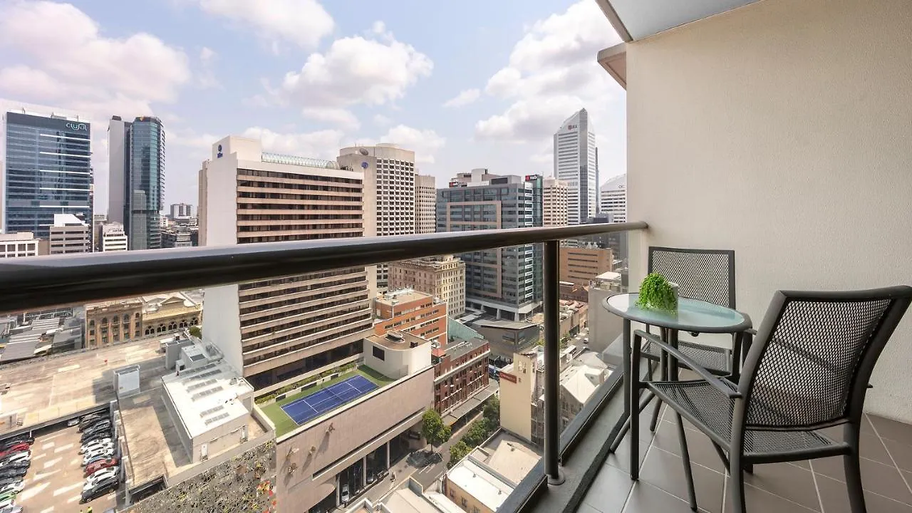 **** Aparthotel Oaks Brisbane On Charlotte Suites Australia