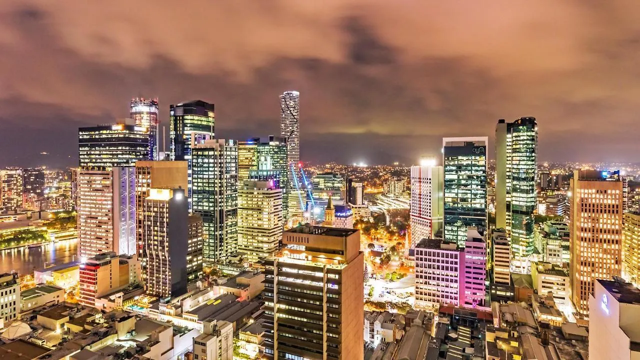 Oaks Brisbane On Charlotte Suites
