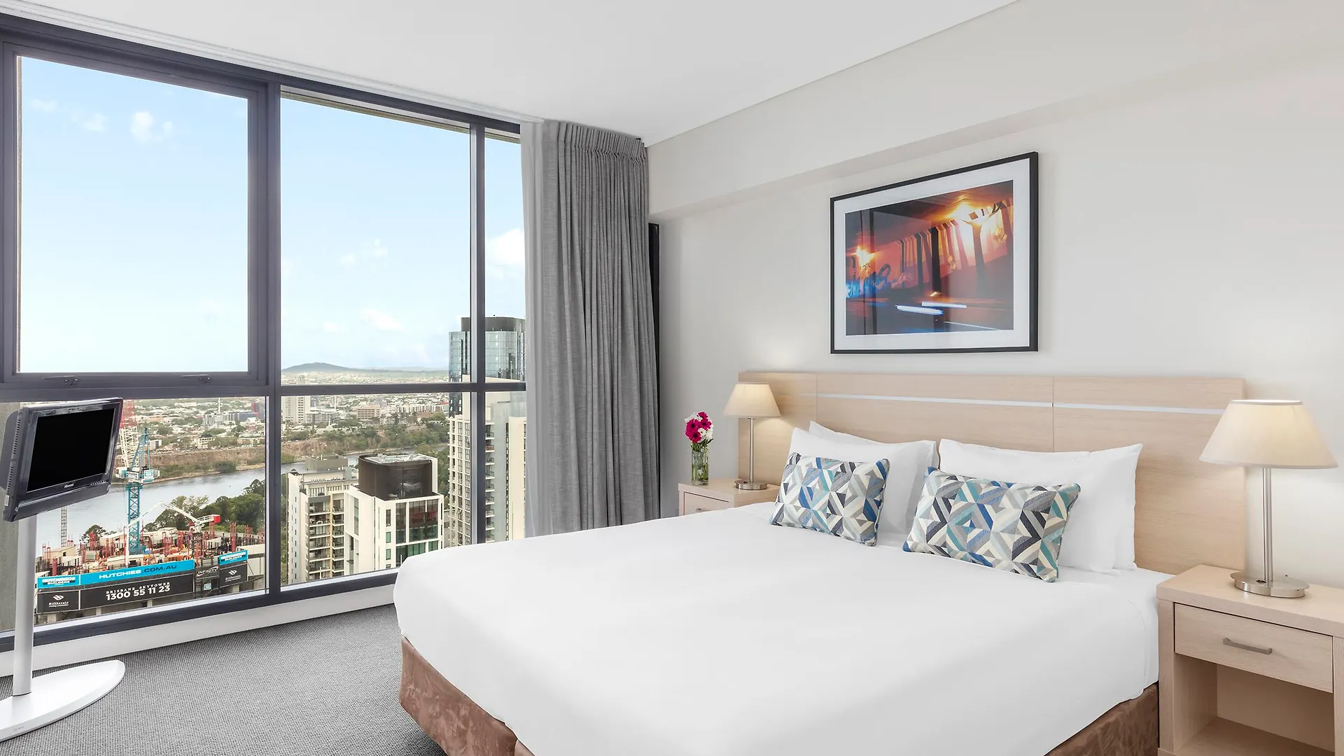 Oaks Brisbane On Charlotte Suites