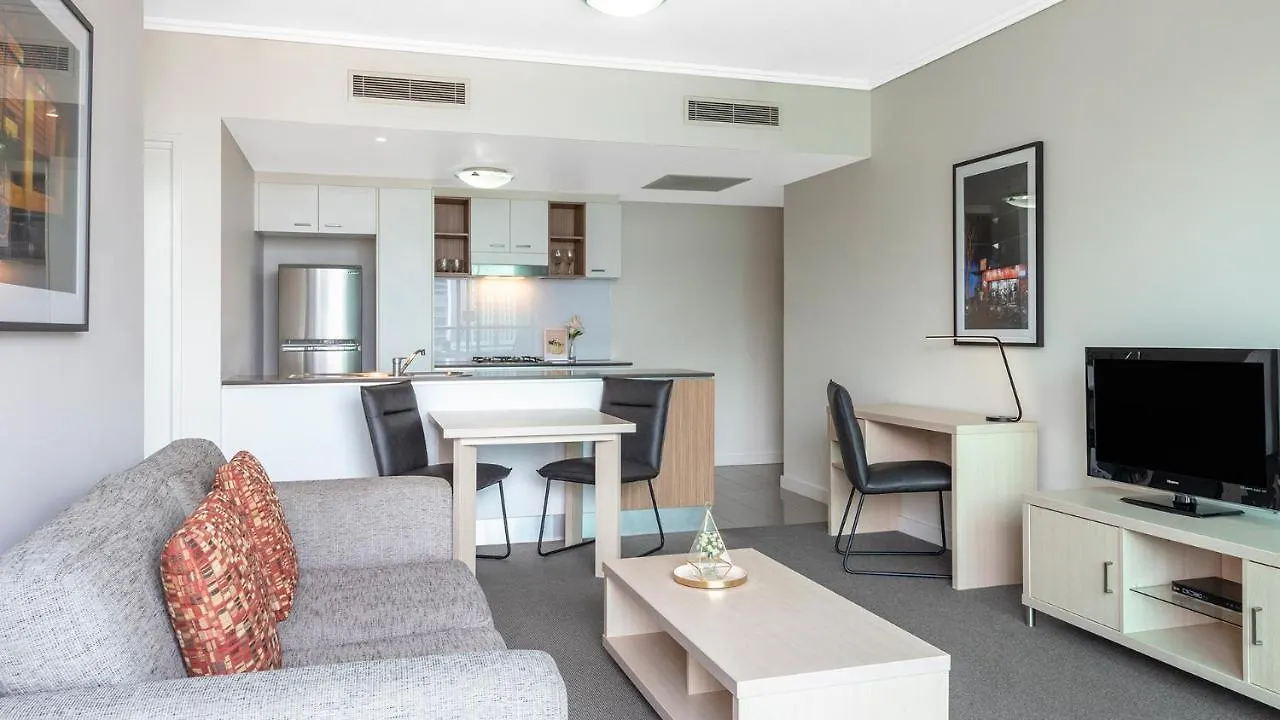 Oaks Brisbane On Charlotte Suites Australia